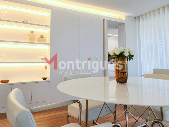 Apartamento T3 para Arrendamento em Parque das Nações Foto 9