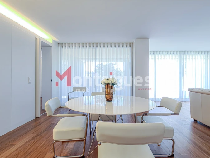 Apartamento T3 para Arrendamento em Parque das Nações Foto 10