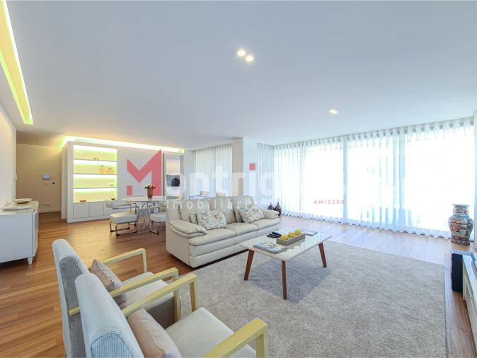 Apartamento T3 para Arrendamento em Parque das Nações Foto 12