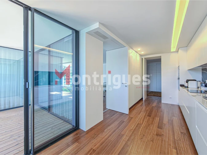 Apartamento T3 para Arrendamento em Parque das Nações Foto 16