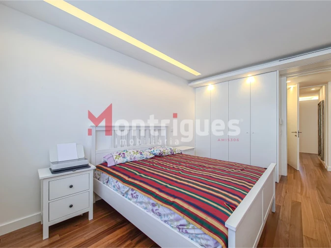 Apartamento T3 para Arrendamento em Parque das Nações Foto 21