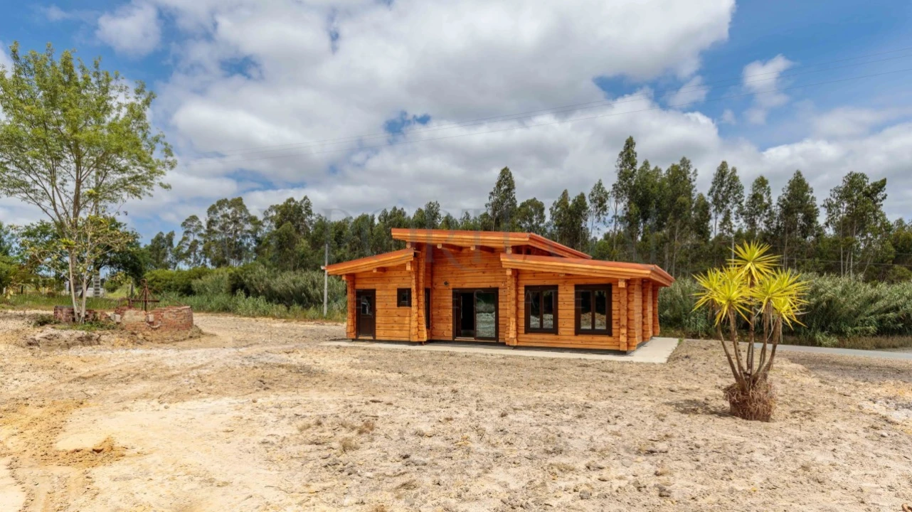 Moradia T2 para Venda em Soza Foto 22
