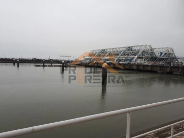 Loja para Venda em Parque das Nações