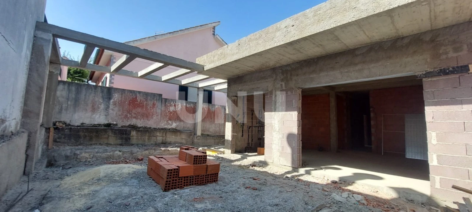 Terreno para Venda em Seixal, Arrentela e Aldeia de Paio Pires Foto 1