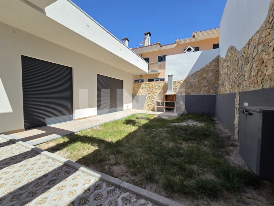 Moradia T3 para Venda em Seixal, Arrentela e Aldeia de Paio Pires Foto 2