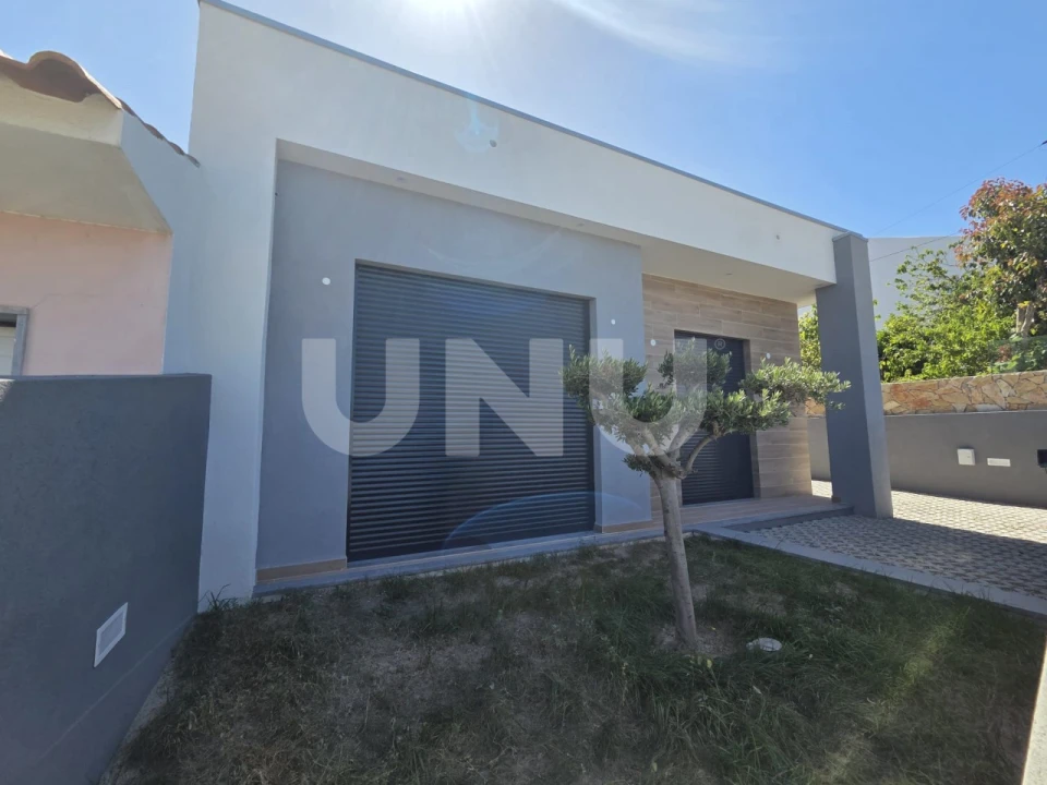 Moradia T3 para Venda em Seixal, Arrentela e Aldeia de Paio Pires Foto 3