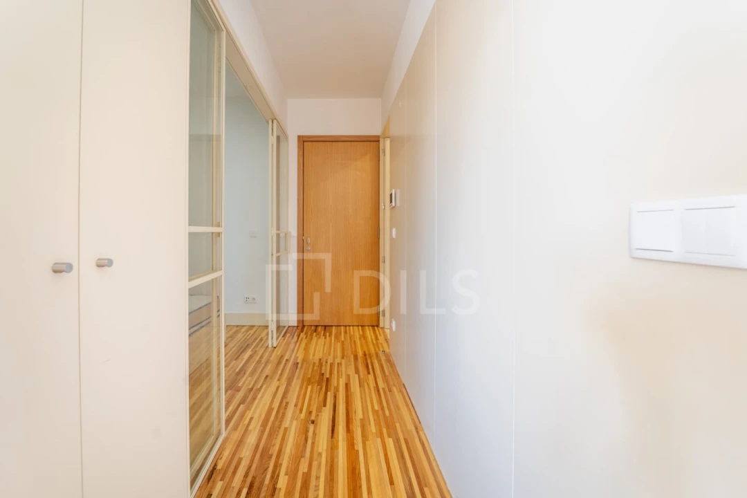 Apartamento para Venda em Cedofeita, Santo Ildefonso, Sé, Miragaia, São Nicolau e Vitória Foto 3