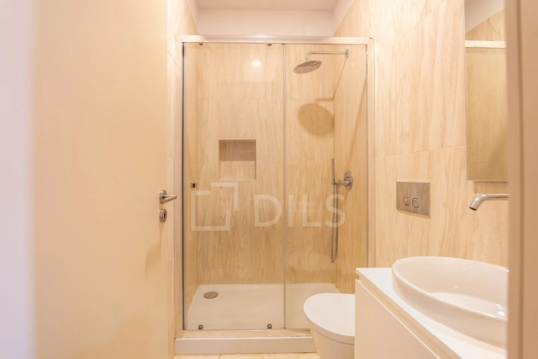 Apartamento para Venda em Cedofeita, Santo Ildefonso, Sé, Miragaia, São Nicolau e Vitória Foto 10