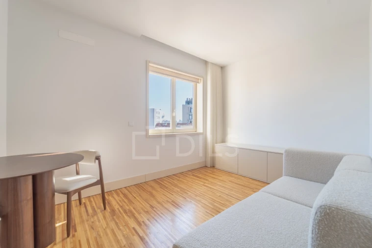 Apartamento para Venda em Cedofeita, Santo Ildefonso, Sé, Miragaia, São Nicolau e Vitória Foto 2