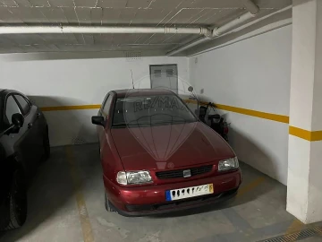 Garagem para Venda em Vila Franca de Xira