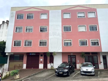 Garagem para Venda em Vila Franca de Xira