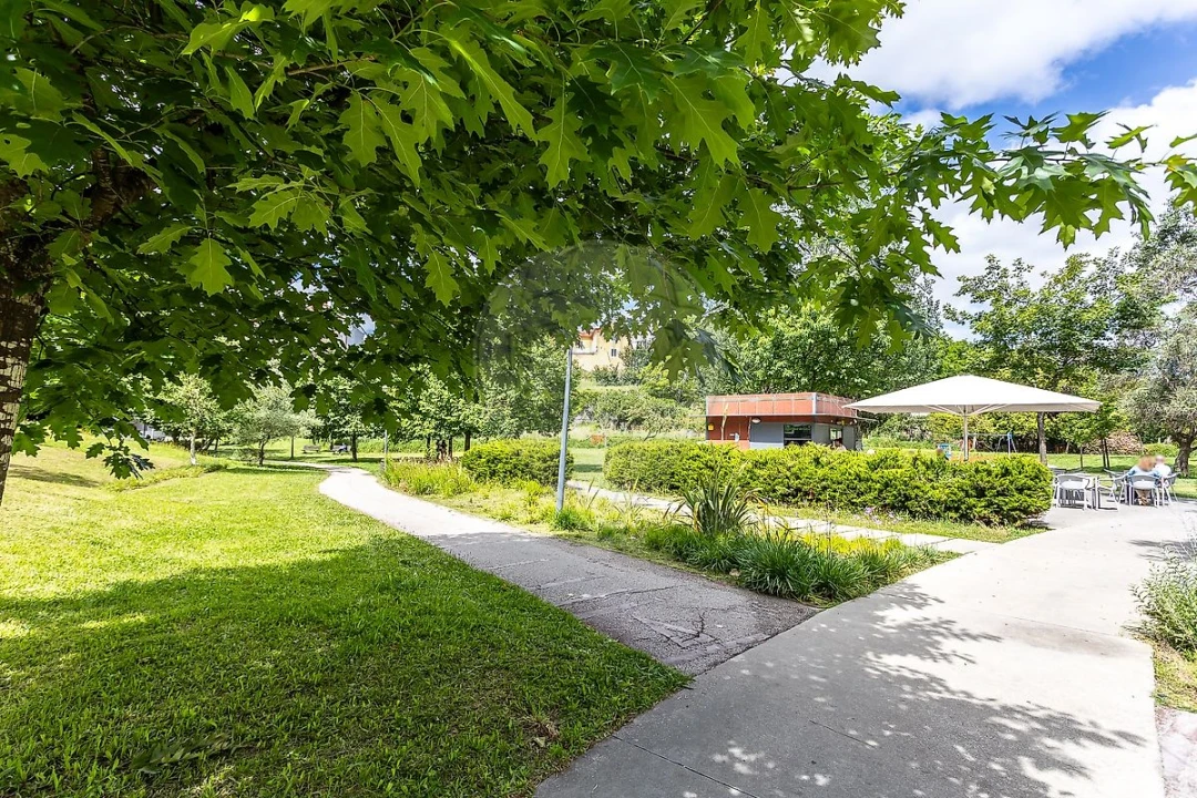 Apartamento T3 para Arrendamento em Benfica Foto 2