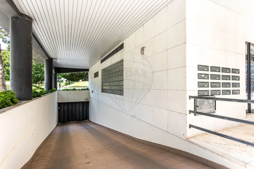 Apartamento T3 para Arrendamento em Benfica Foto 29