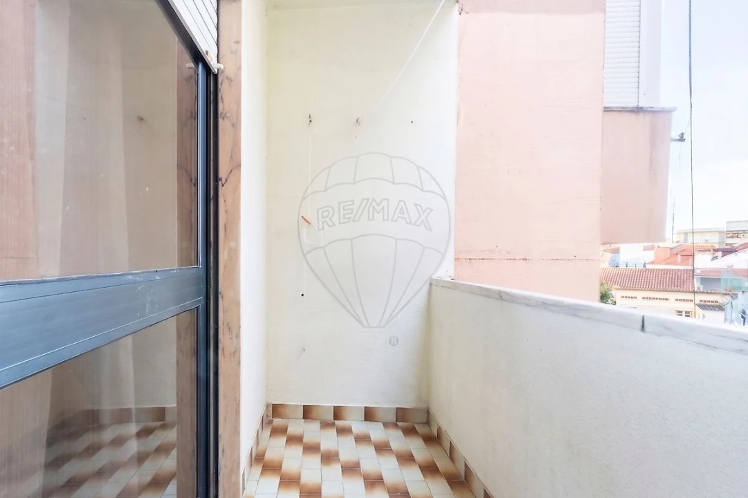 Apartamento T2 para Venda em Alverca do Ribatejo e Sobralinho Foto 7