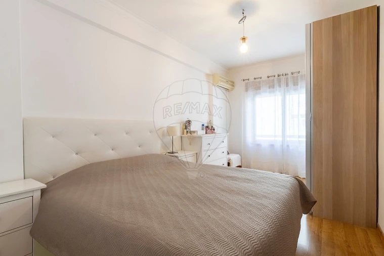 Apartamento T2 para Venda em Alverca do Ribatejo e Sobralinho Foto 3