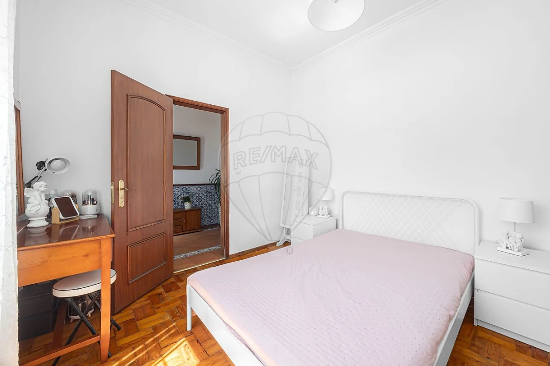 Moradia T5 para Venda em Santa Maria, São Pedro e Matacães Foto 16