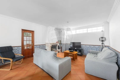 Moradia T5 para Venda em Santa Maria, São Pedro e Matacães
