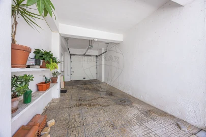 Moradia T5 para Venda em Santa Maria, São Pedro e Matacães