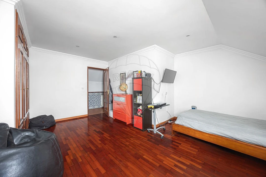 Moradia T5 para Venda em Santa Maria, São Pedro e Matacães Foto 22