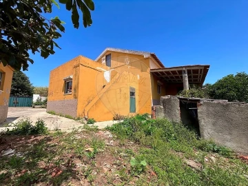 Moradia T2 para Venda em Azueira e Sobral da Abelheira