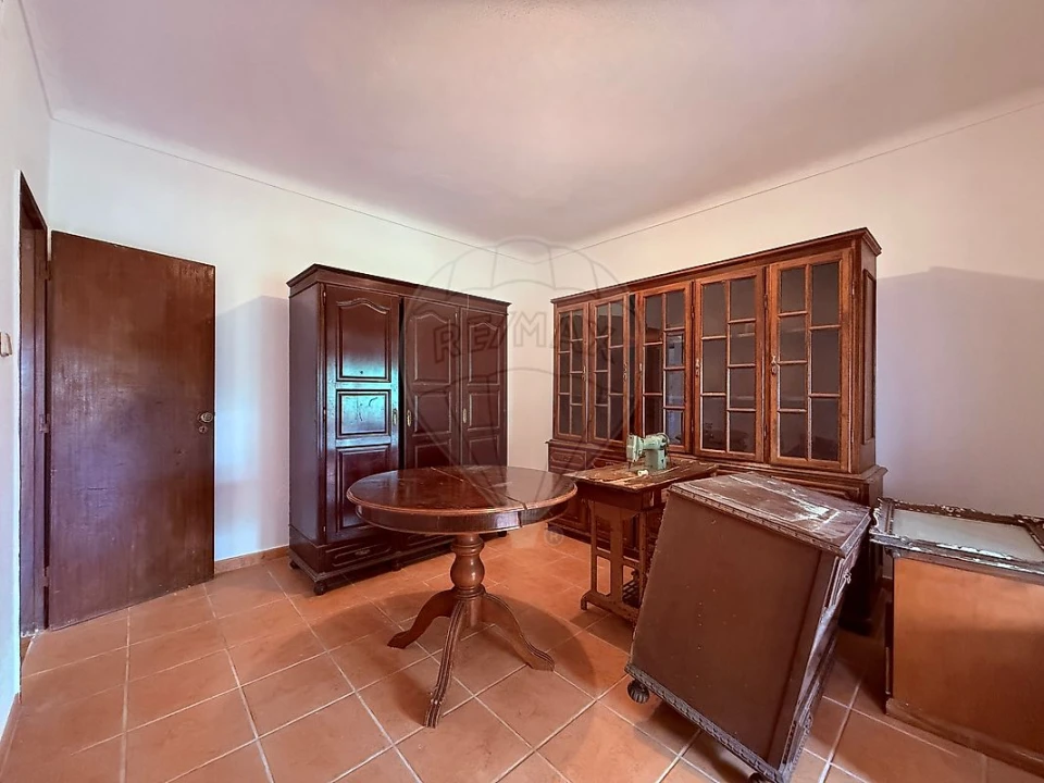 Moradia T2 para Venda em Azueira e Sobral da Abelheira Foto 2