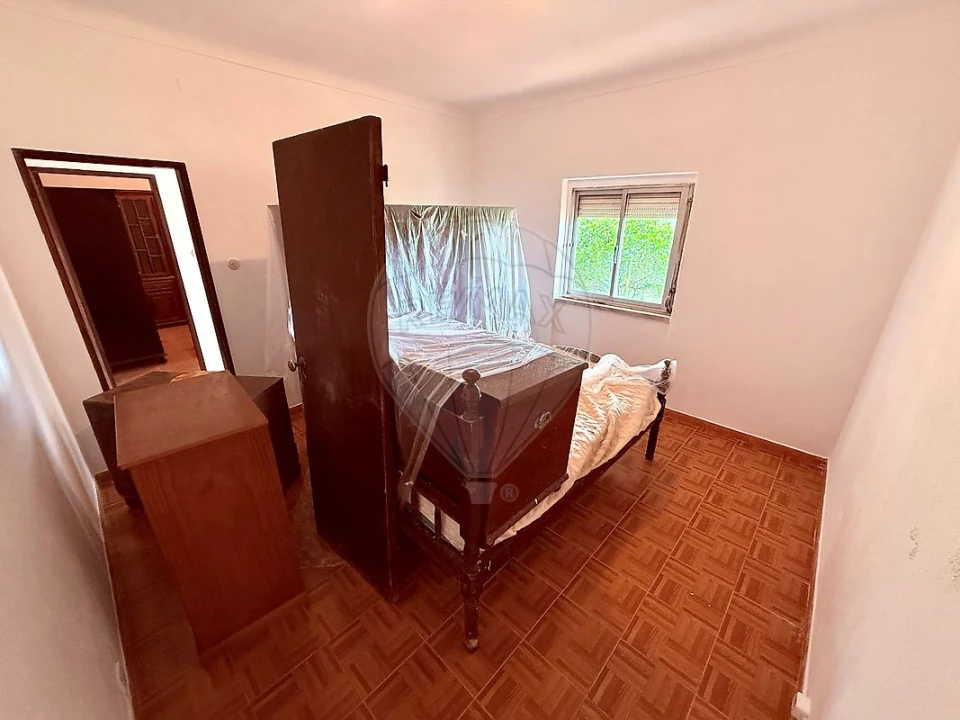 Moradia T2 para Venda em Azueira e Sobral da Abelheira Foto 3
