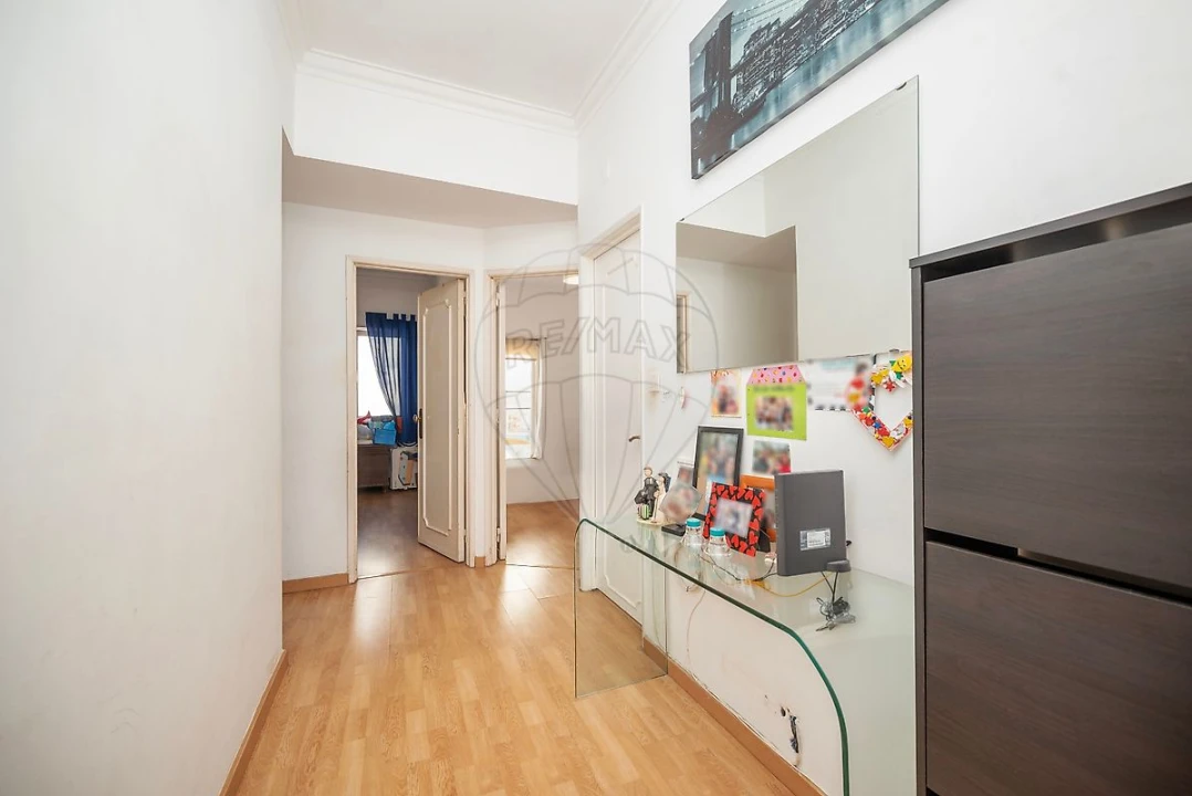 Apartamento T3 para Arrendamento em Póvoa de Santo Adrião e Olival Basto Foto 8