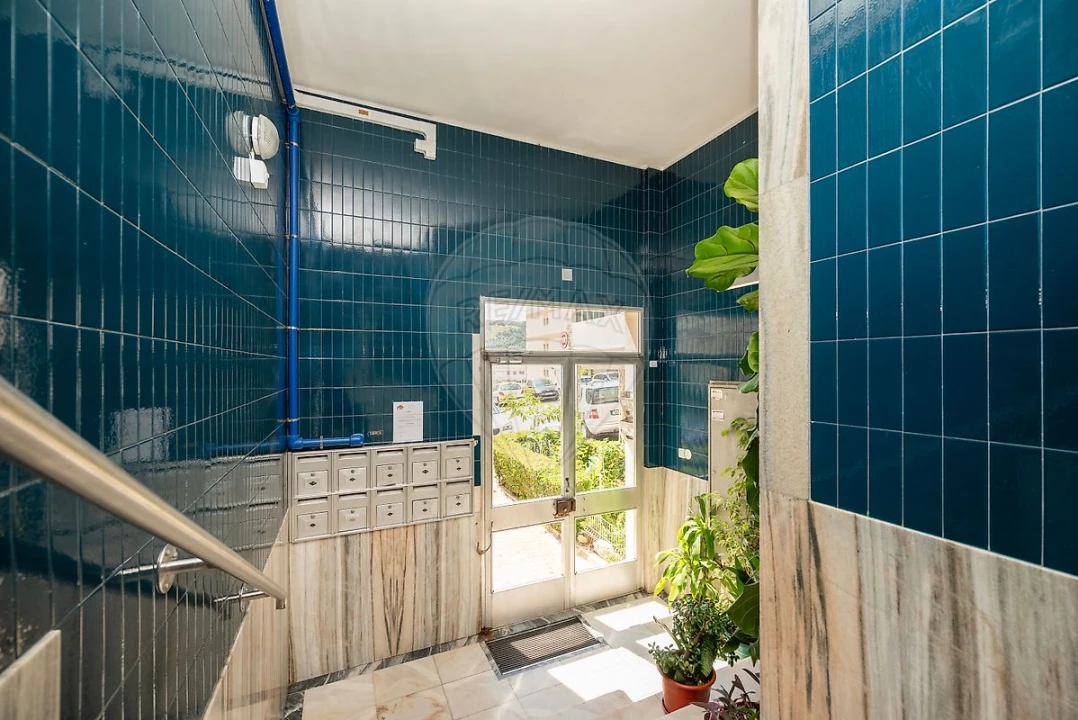 Apartamento T3 para Arrendamento em Póvoa de Santo Adrião e Olival Basto Foto 24