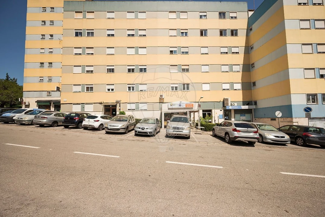 Apartamento T3 para Arrendamento em Póvoa de Santo Adrião e Olival Basto Foto 26