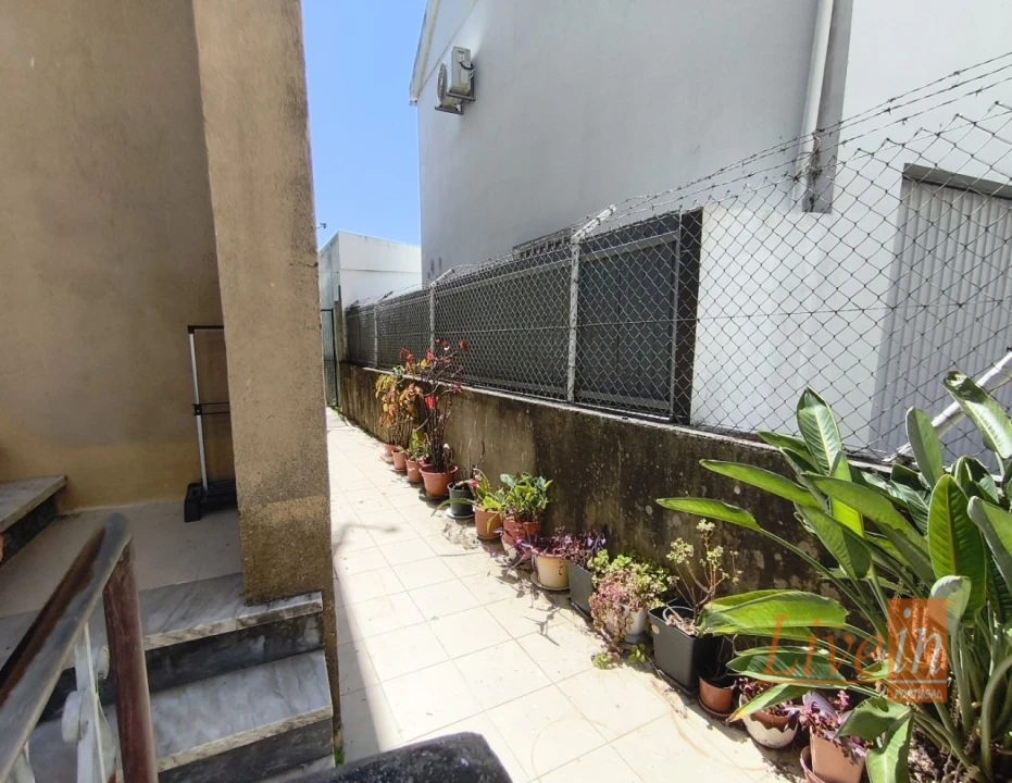 Moradia T6 para Venda em Lumiar Foto 5