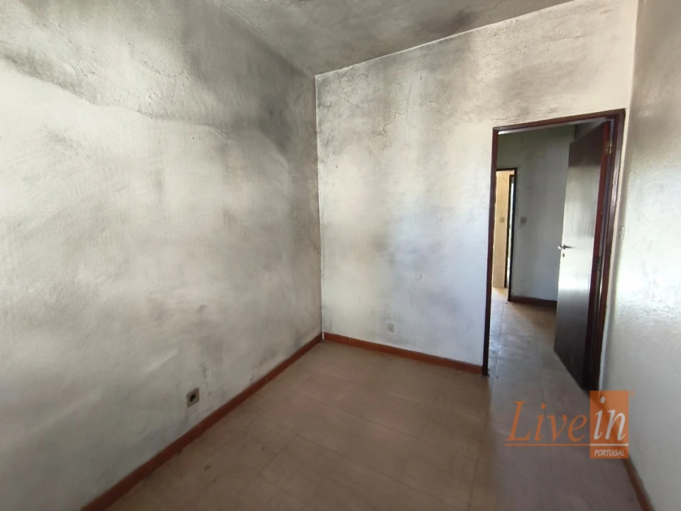 Moradia T6 para Venda em Lumiar Foto 12