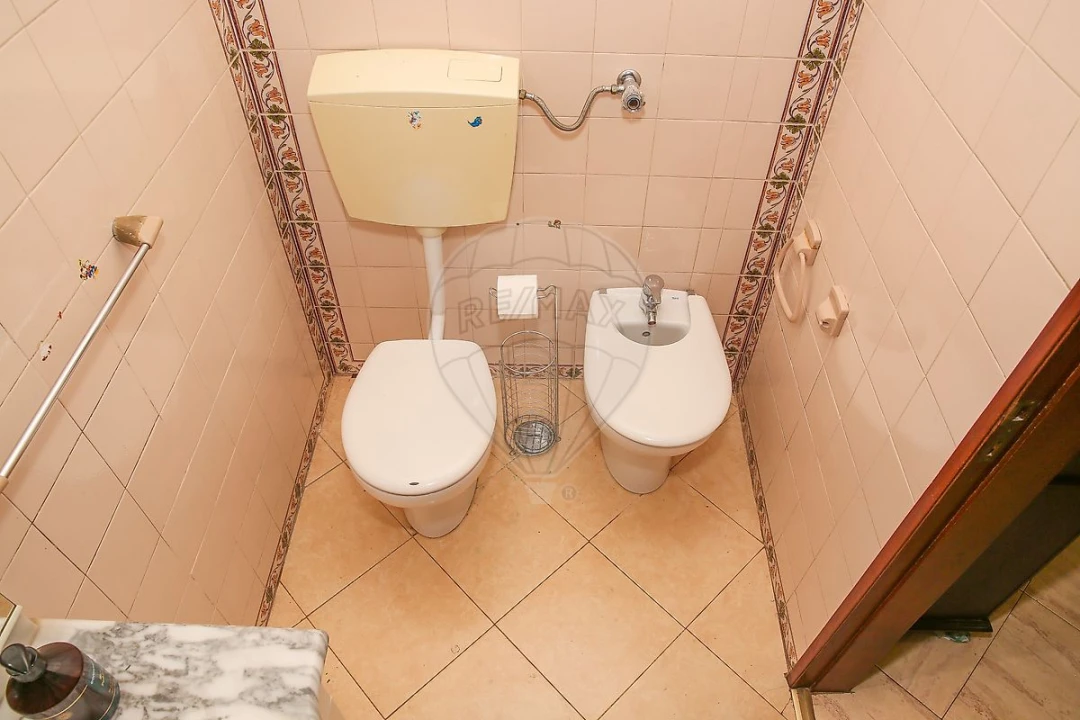 Apartamento T3 para Venda em Águas Livres Foto 33