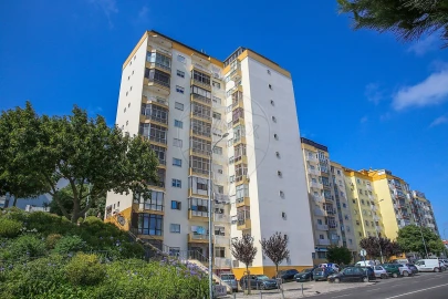 Apartamento T3 para Venda em Águas Livres