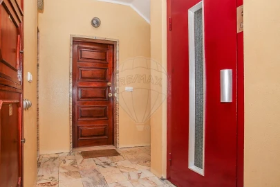 Apartamento T3 para Venda em Águas Livres