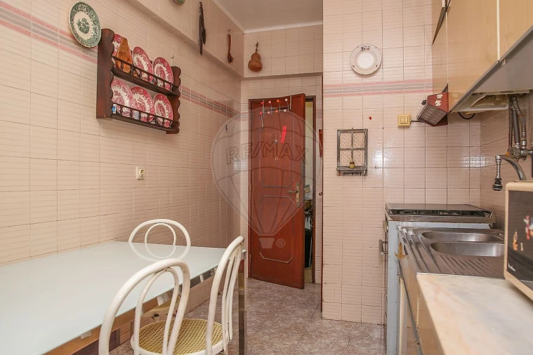 Apartamento T3 para Venda em Águas Livres Foto 28
