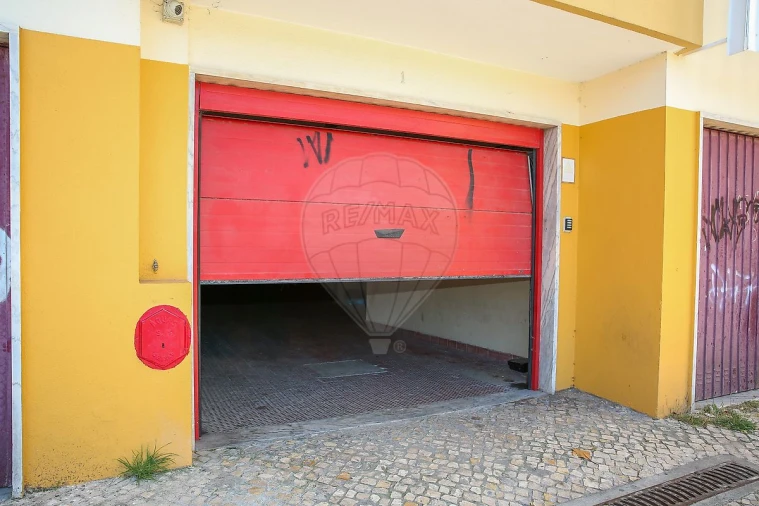 Apartamento T3 para Venda em Águas Livres Foto 37