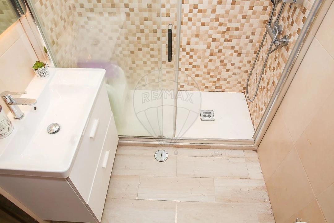 Apartamento T3 para Venda em Águas Livres Foto 19