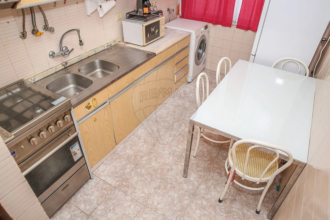 Apartamento T3 para Venda em Águas Livres Foto 26