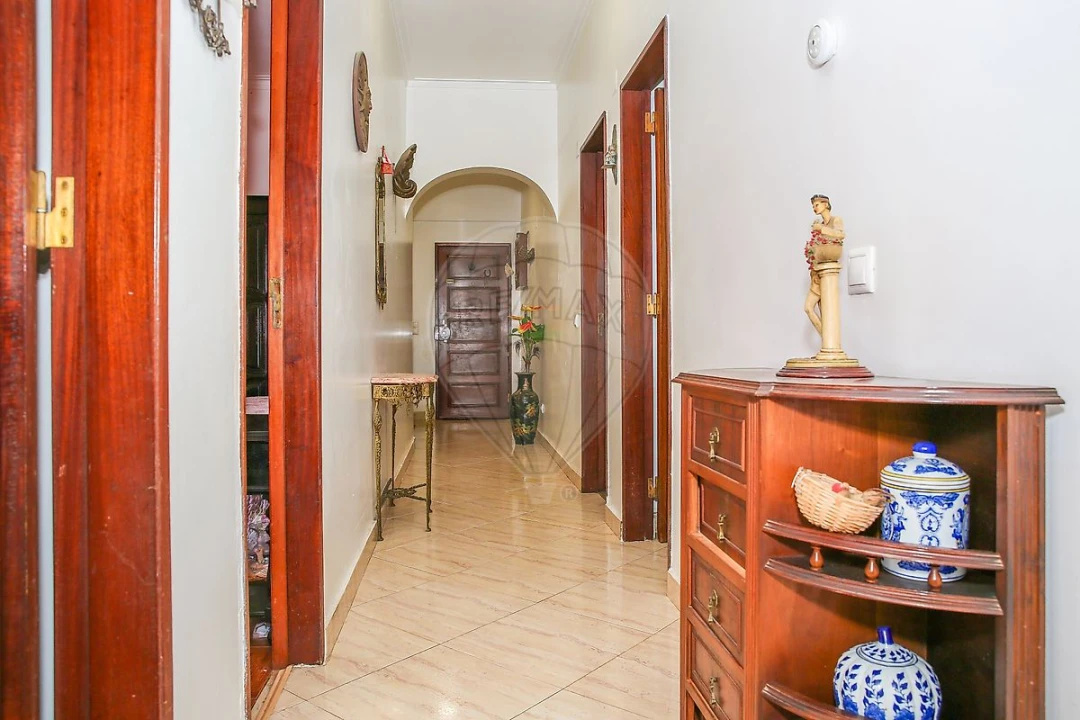 Apartamento T3 para Venda em Águas Livres Foto 6