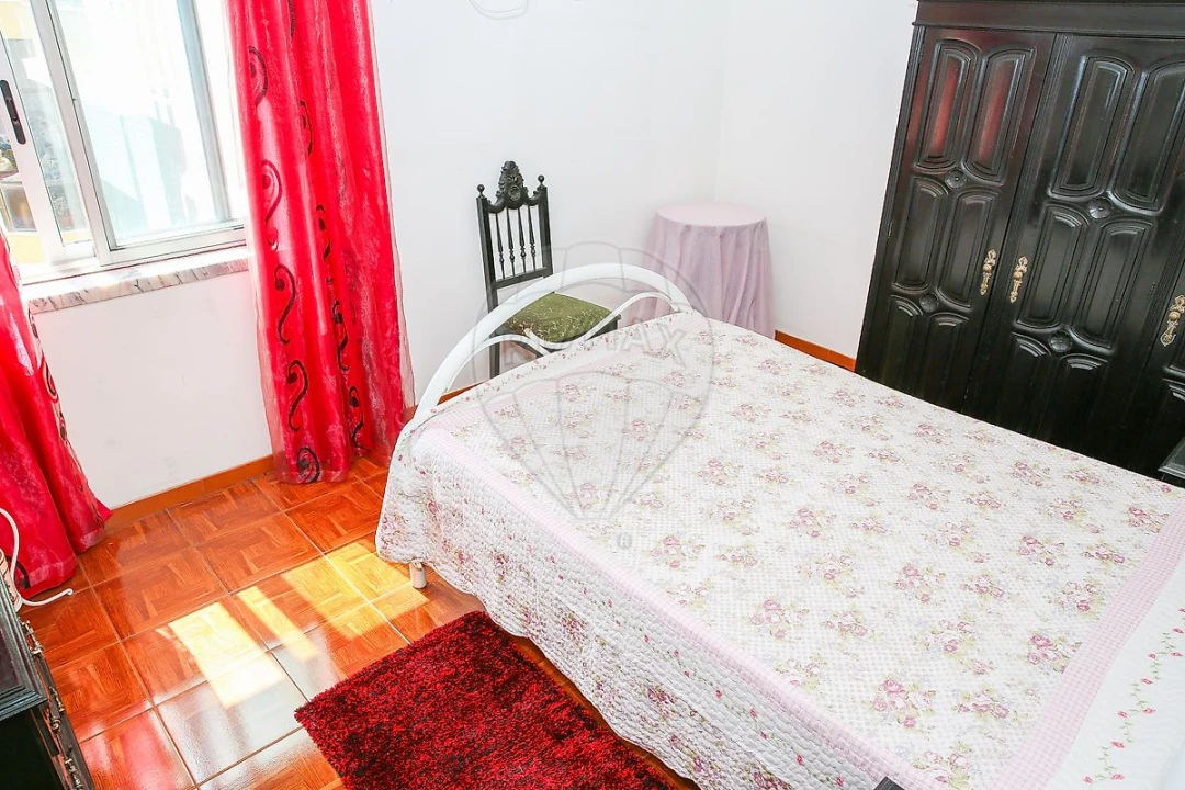 Apartamento T3 para Venda em Águas Livres Foto 11