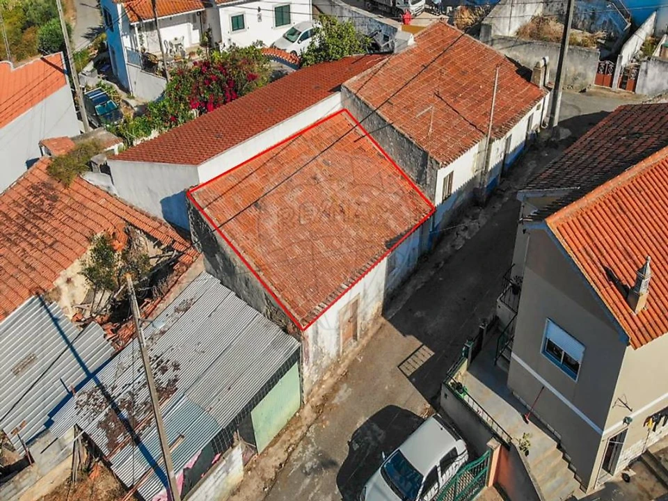 Moradia T2 para Venda em Arranho Foto 2