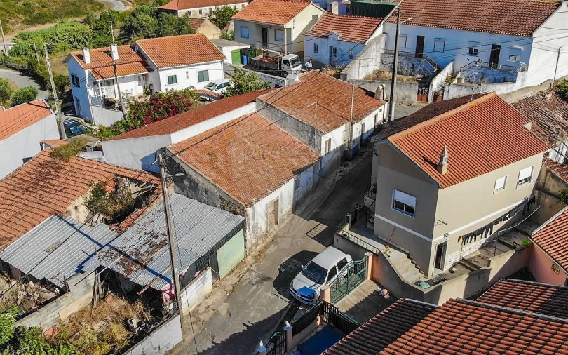 Moradia T2 para Venda em Arranho Foto 8