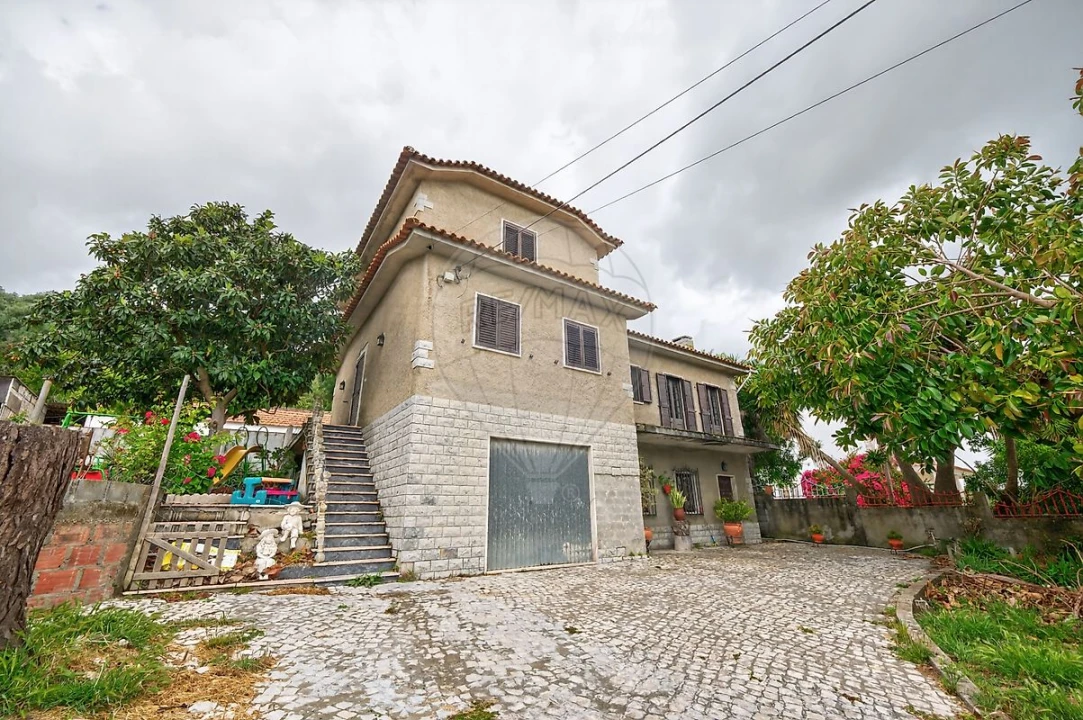 Moradia T5 para Venda em Vila Franca de Xira Foto 1