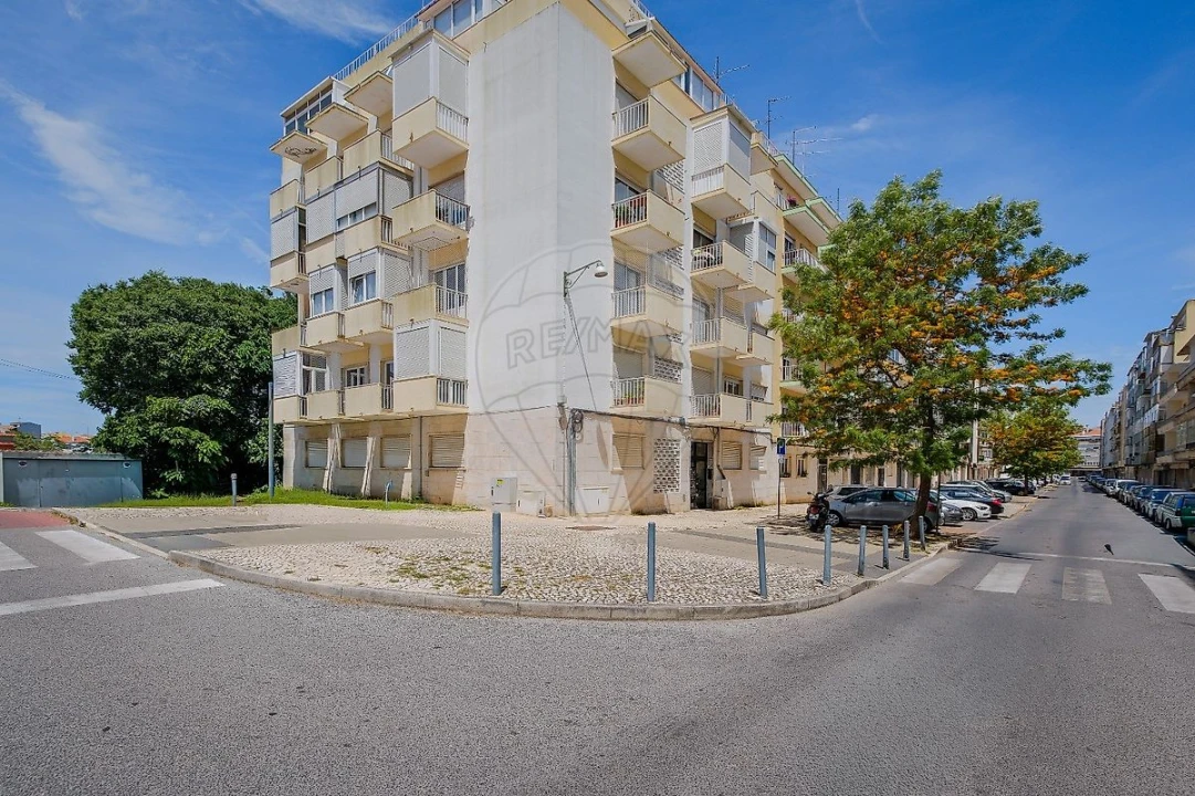 Apartamento T2 para Venda em Benfica Foto 21