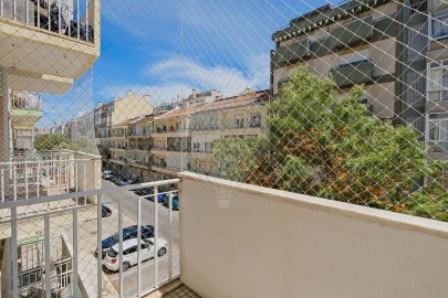 Apartamento T2 para Venda em Benfica