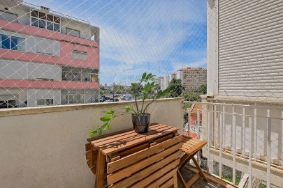 Apartamento T2 para Venda em Benfica