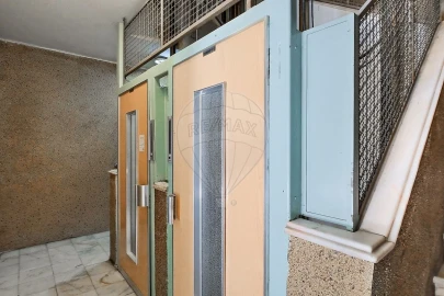 Apartamento T2 para Venda em Benfica