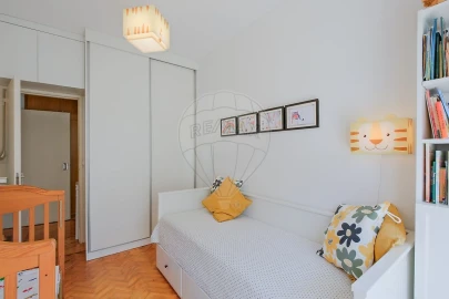 Apartamento T2 para Venda em Benfica