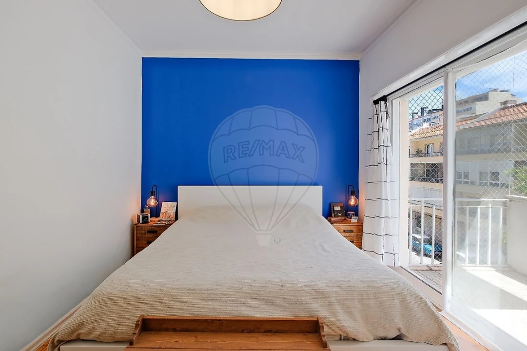 Apartamento T2 para Venda em Benfica Foto 6