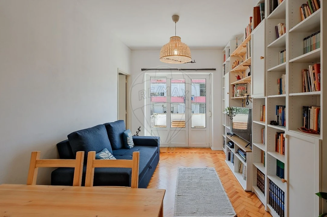 Apartamento T2 para Venda em Benfica Foto 7